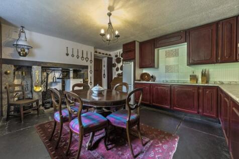 Dining/Kitchen