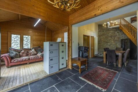 Log Cabin Entrance
