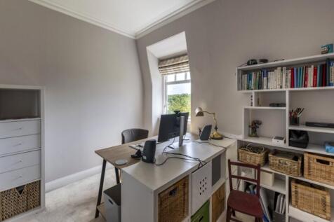 Bedroom 5/Office