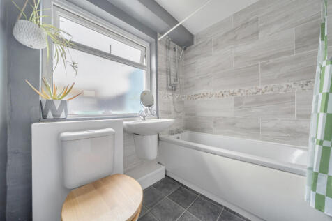 1369820-1-68efa89...