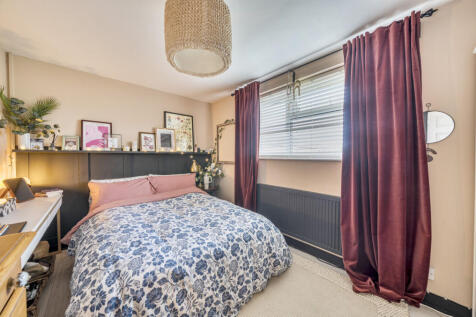 1364371-19-68e7a5...