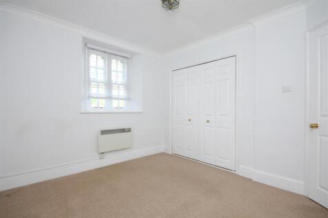 bedroom.JPG