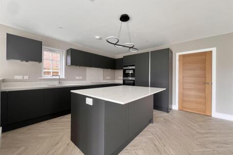 kitchen island.jpg