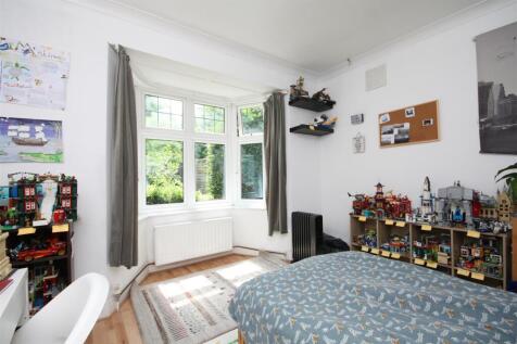 Bedroom 2.JPG