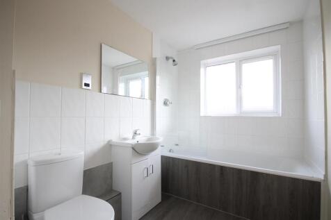 Bathroom.JPG