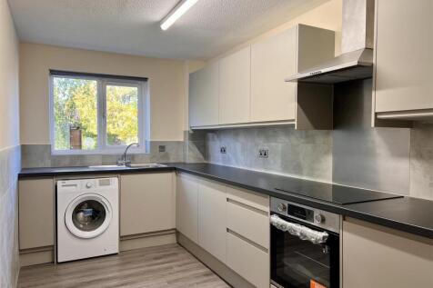 Kitchen Side.jpg