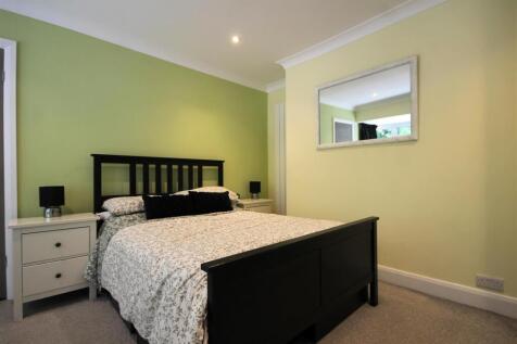 Bed 1.JPG