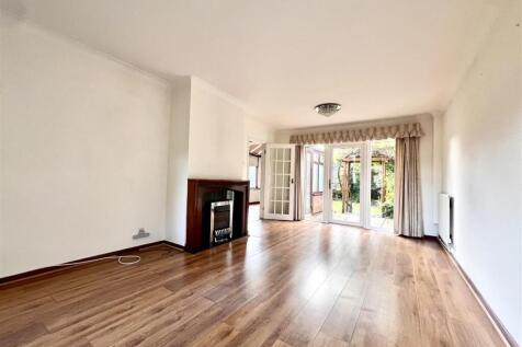 Living Room.jpg