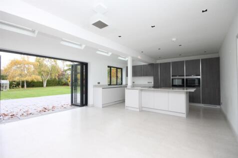 Kitchen Dining Room.JPG