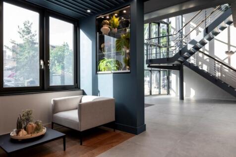 Vibe  Arcadia House  Office Cuarator  SMALL5.jpg