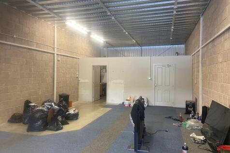 Unit 20 Lymington Enterprise Centre Warehouse s.