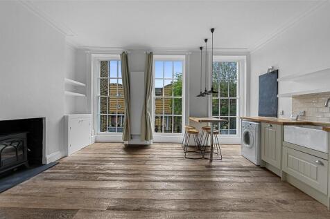 Reception/Kitchen