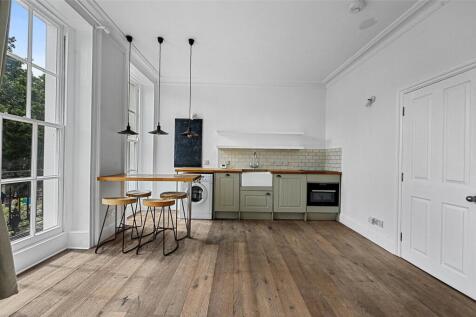 Reception/Kitchen
