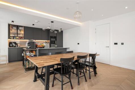 Dining/ Kitchen Room