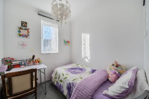 1382166-15-692710...