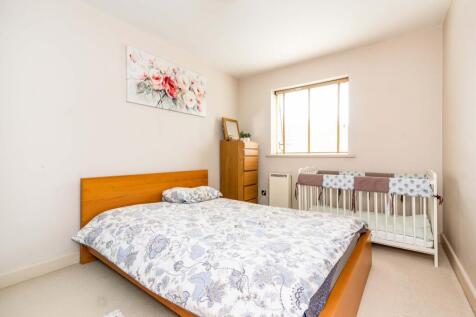6 bedroom 1