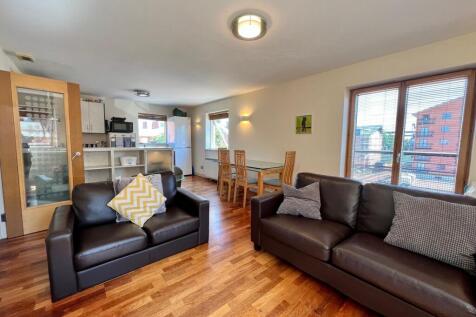 Living room 2