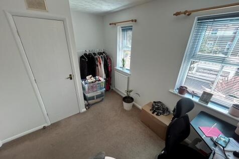 bed 2 space