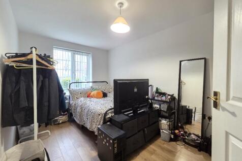 20251014_150056_resized