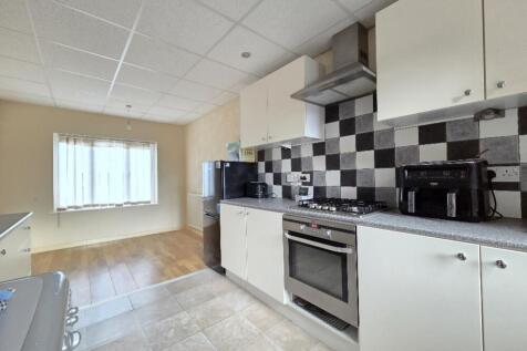 20251103_153621_resized