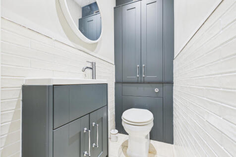 CAM01354G0-PR0600-STILL018