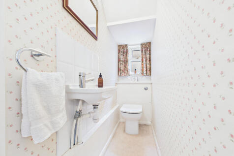 CAM01354G0-PR0607-STILL013