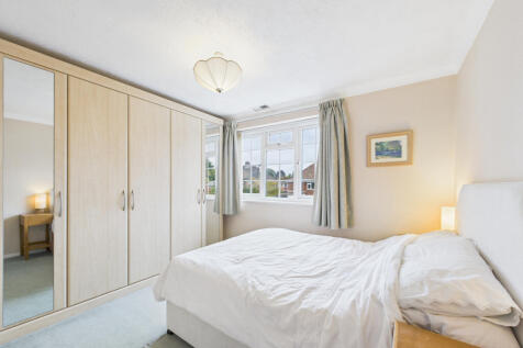 CAM01354G0-PR0607-STILL017