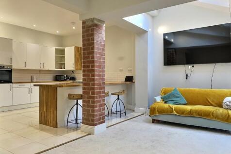 modern &amp; open plan