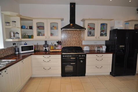 Large kitchen