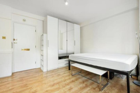28 - 105 hallam street 4 14.05.png