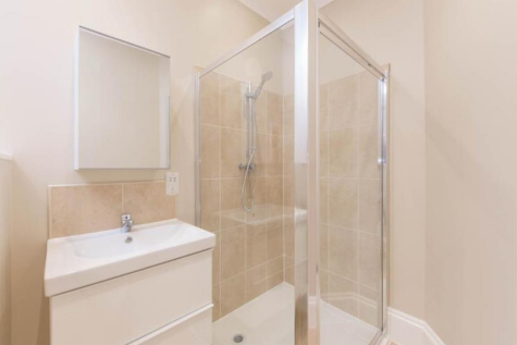 2 montagu court 5 16.09.png
