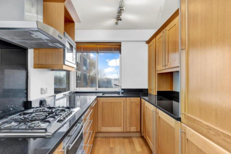 14 - 95 avenue road 1 20.10.png