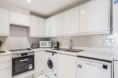 P02 Waterdale Manor 3.3 22.10.png