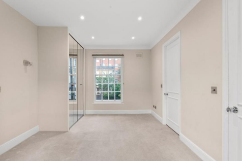 4 eliot mews 5 30.10.png