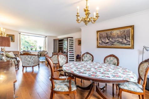 8 farnham house 1 03.10.png