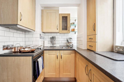 57 cambridge court 2 10.11 .png