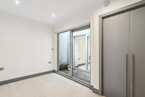 47 huntsworth mews 3 14.10.png