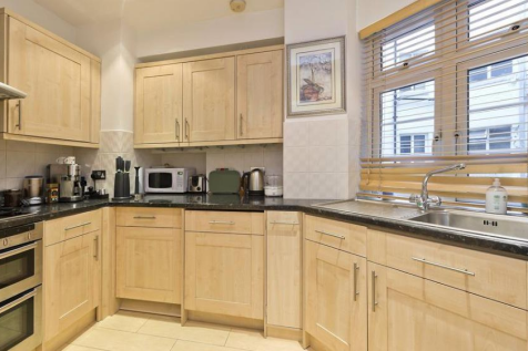 45 annes court 3 19.06.png