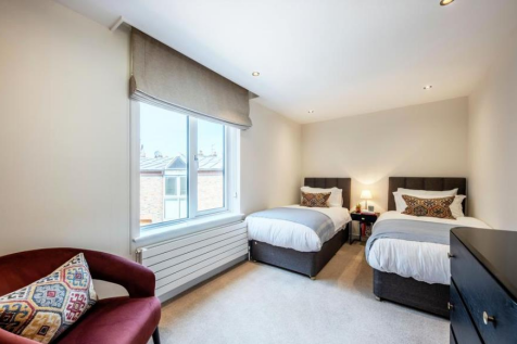 2 boydell 7 18.11.png