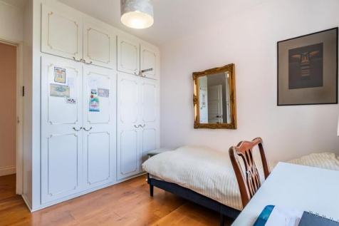 8 farnham house 6 03.10.png