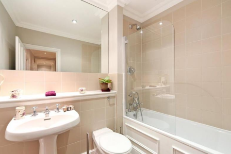 8 farnham house 7 03.10.png