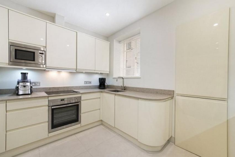 108, 15 portman sq 3 04.12.png