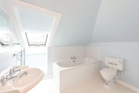 Ensuite Bathroompict