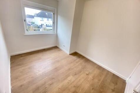 Bedroom 3 (Downstairs)