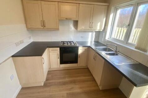 Kitchen (closer)