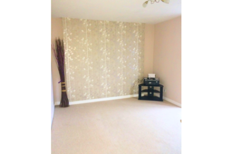 Memmel Street - Living Room.JPG