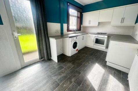 Kitchen (View 1)