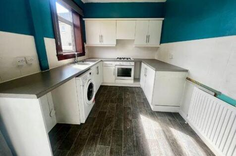 Kitchen (View 2)