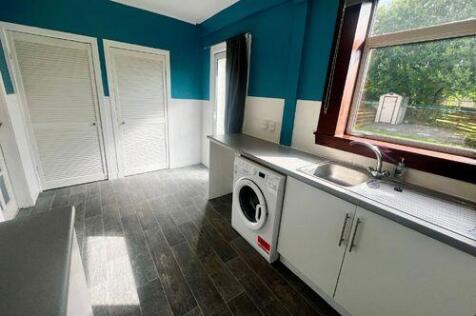 Kitchen (View 3)