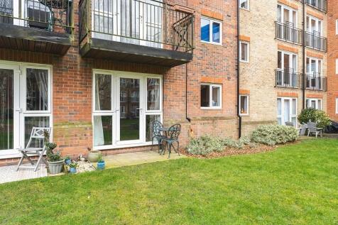 17 Sommer Court-10.jpg